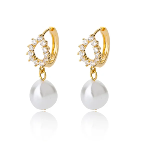 Geometric Circular Design Water Pearl Earrings - Image 4