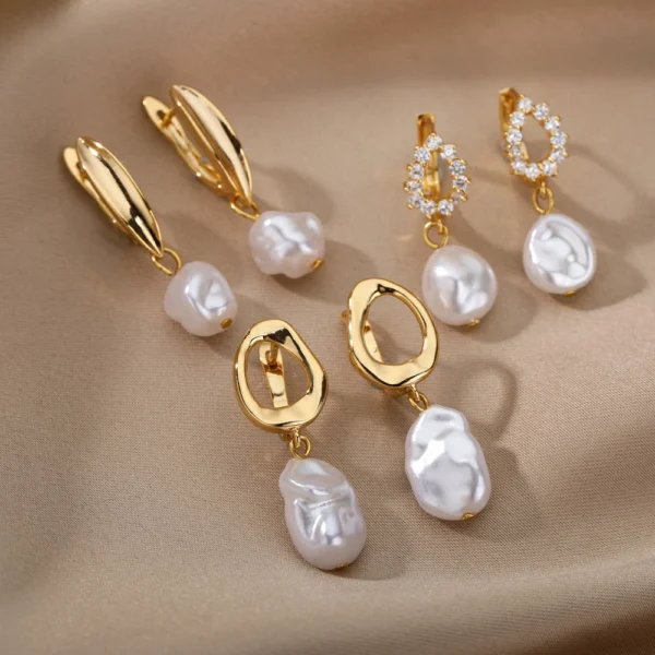Geometric Circular Design Water Pearl Earrings - Image 6