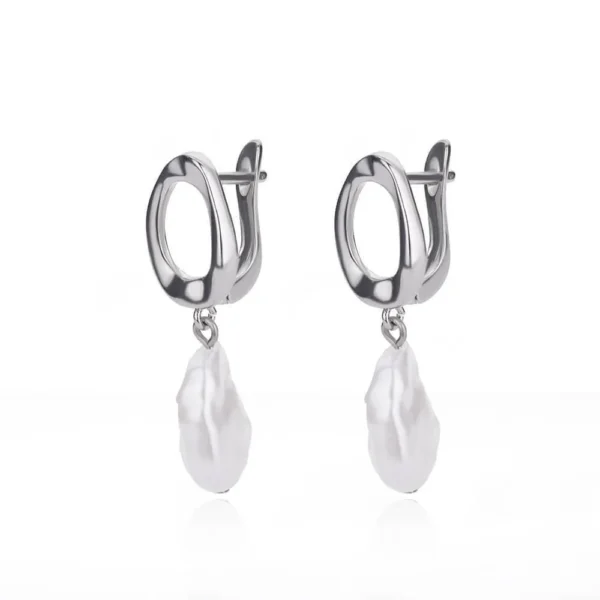 Geometric Circular Design Water Pearl Earrings - Image 3
